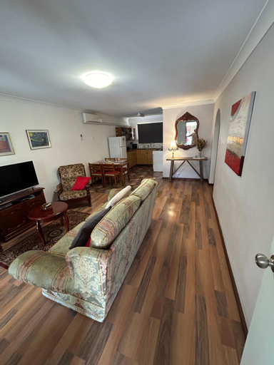 Champion Bay Beach Unit, with own carport,, Geraldton