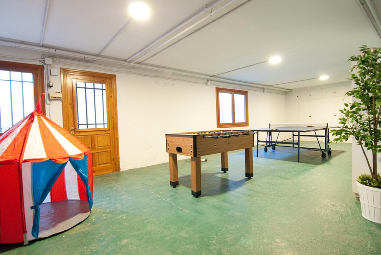 Others 5, Las Casas de Sofia, Navarra