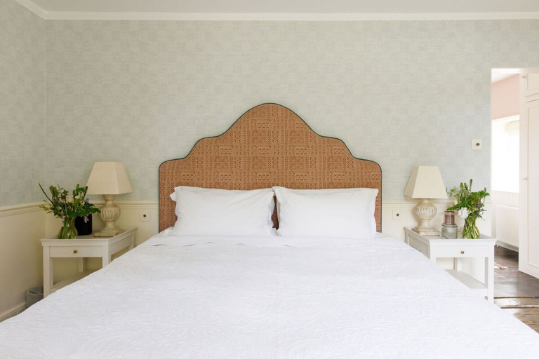 Bedroom 2, Impressive Country Estate Sleeps 17, West Sussex