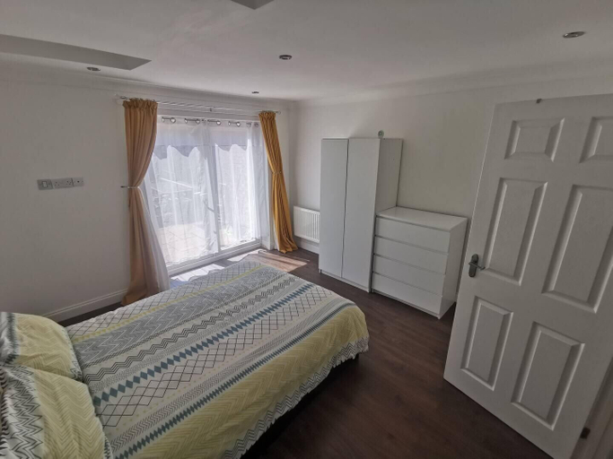 Room, City Apartment Sleeps 4 with Garden, London