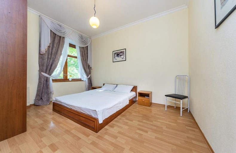 Others 5, Apartament on Independence Square, Shevchenkivs'kyi