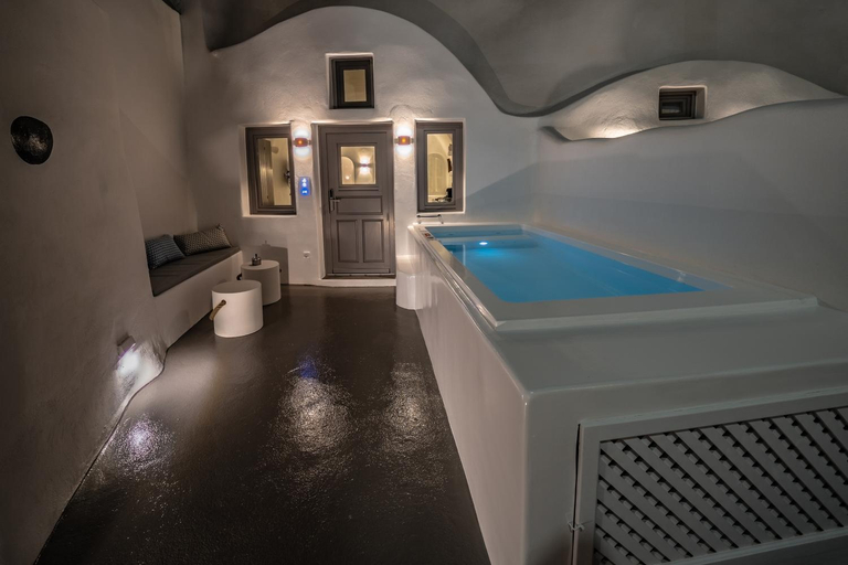 Sport & Beauty 2, Eternity Suites Santorini, South Aegean