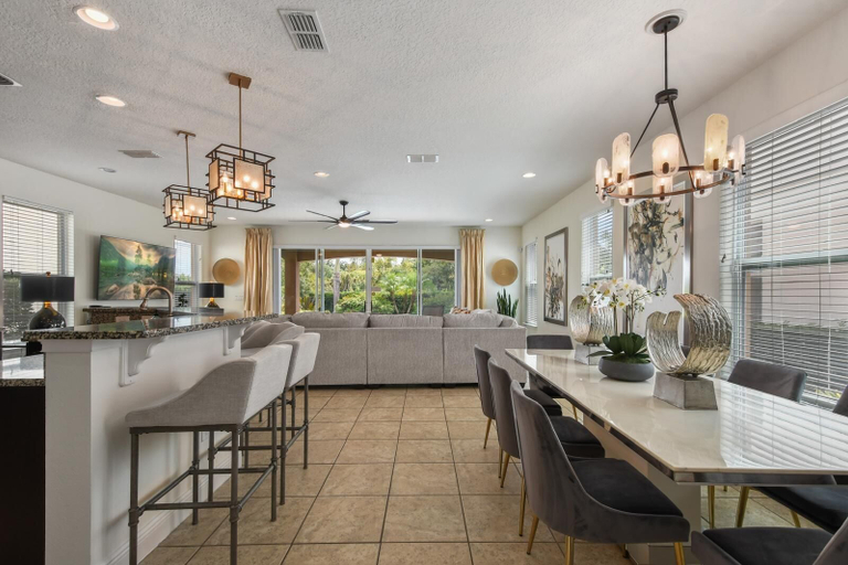Food & Drinks 5, Refurbished Lux 6 Bed Golf Views at Reunion Resort by Shine Villas, Osceola