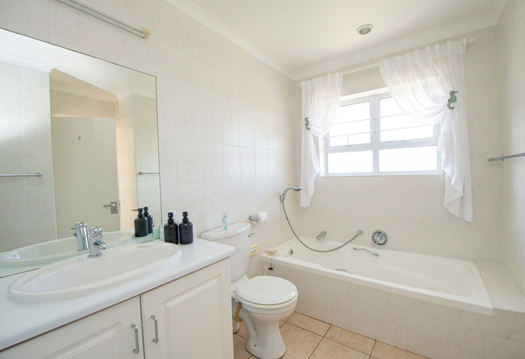 Bathroom 5, Thanda Vista - Bed and Breakfast, Eden