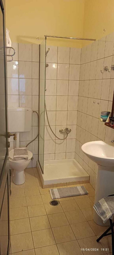 Bathroom 3, Nymphes Luxury Apartments, Crete
