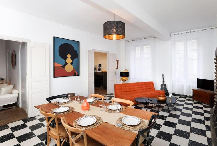 Dining Room 12