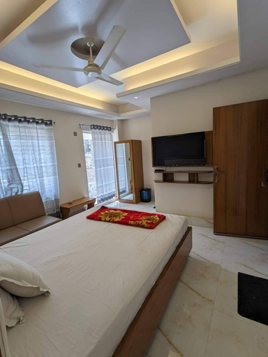 Bedroom 2, Amir Hamza Mia Palace, Patuakhali