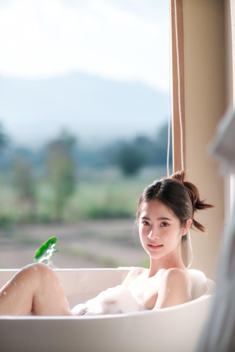 Others 4, Monko Villa, Pai