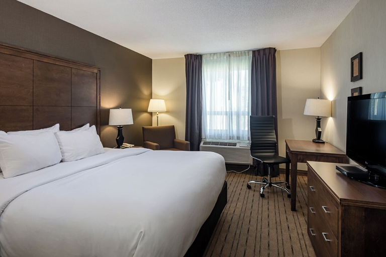 Bedroom 3, Comfort Inn, Division No. 6