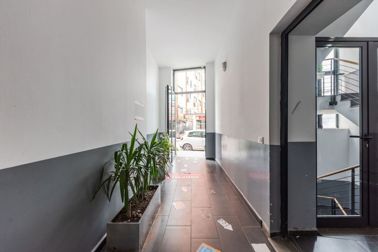 Room 2, 2-br Apartment Close to Radio Shkodra Roger That, Shkodrës