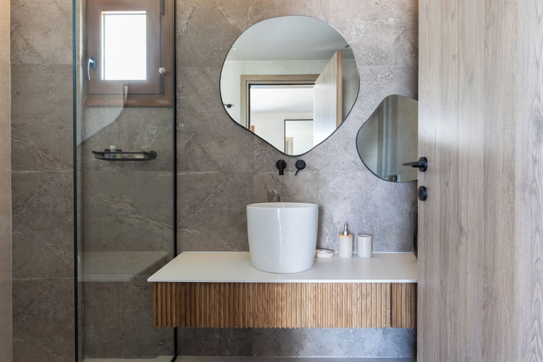 Bathroom 2, Niro Beachfront Living, Crete