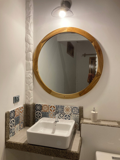 Bathroom 4, Hotel La Costa International, Puerto López