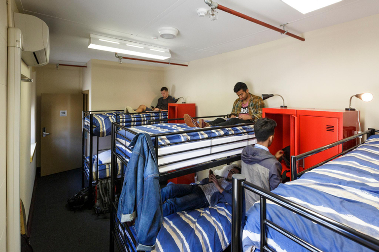 Bedroom 30