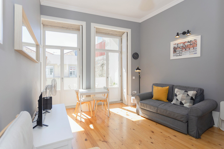 Others 5, Liiiving in Porto-Silver Light Apartment, Porto