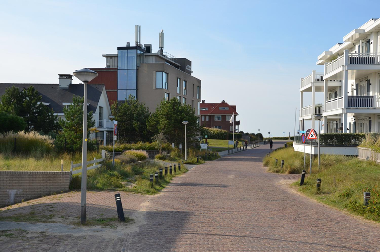 Others 3, Olive Beach, luxury beachhouse 150 m from the beach, Noordwijk