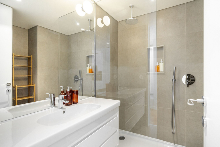 Bathroom 4, Top Floor W Luxury Design Premium Location, Lisbon