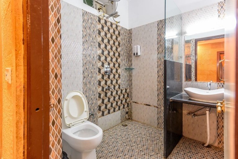 Bathroom 5, Hotel Meerana, Jaisalmer