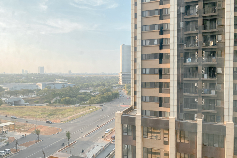 Good Deal and Relaxing 3BR at Meikarta Apartment By Travelio, Bekasi