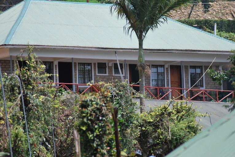 Others 2, Crater Bay Cottages, Ndorwa
