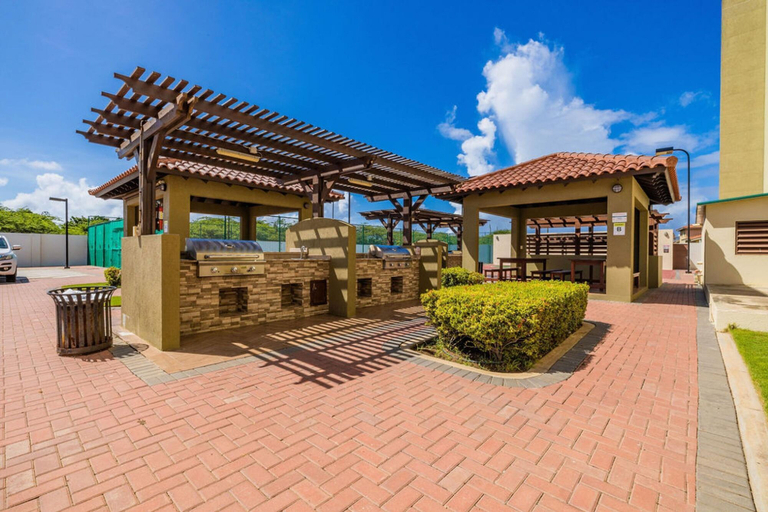 Exterior & Views 2, 2BR Duplex Palmaruba Condos w Great Location