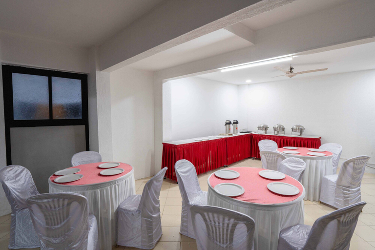 Food & Drinks 5, Treebo Royal Comfort Atithi, Pune