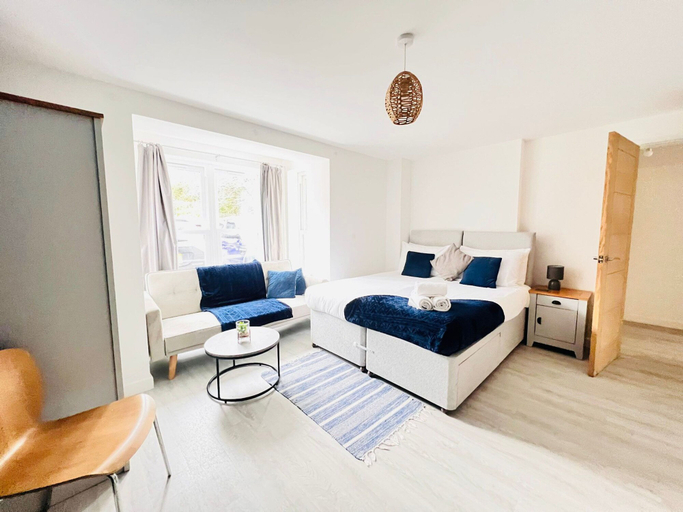 Bedroom, Tanzanite Apartment in Cambridge, Cambridgeshire