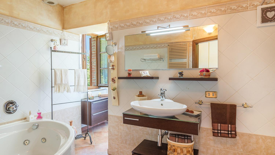 Bathroom 4, LA CASA DELL'ARTISTA 6, Emma Villas, Siena