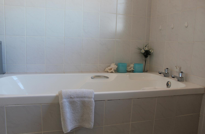 Bathroom 3, 57 On Wellington Accommodation, Nelson Mandela Bay