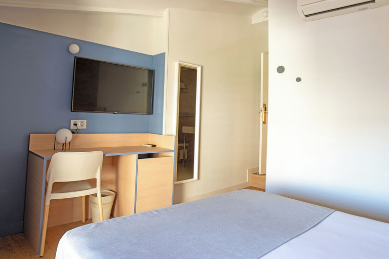 Bedroom 3, Hotel Olympia Consul del Mar, Valencia
