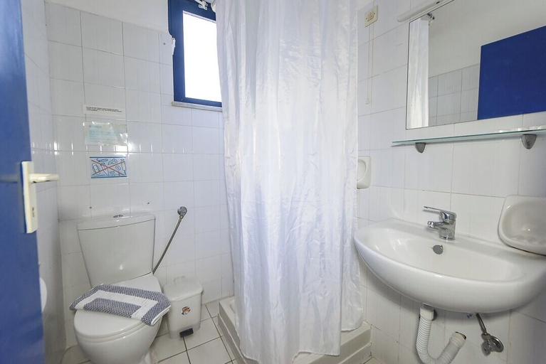 Bathroom 3, Amalia Sea Hotel, South Aegean