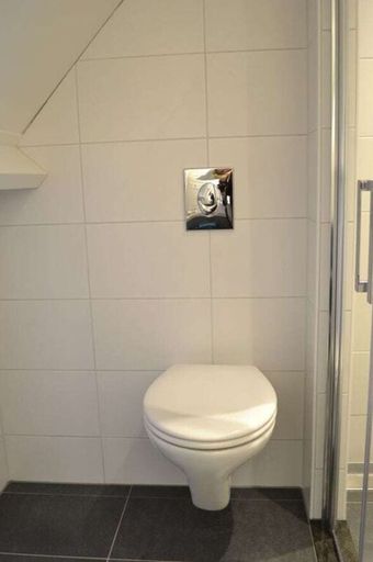 Bathroom 4, Zeekraal Comfortable Holiday Residence, Veere