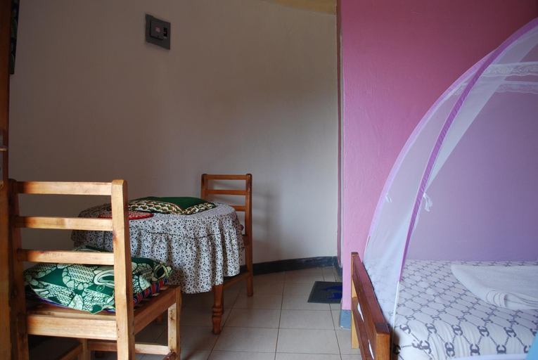 Others 4, Crater Bay Cottages, Ndorwa