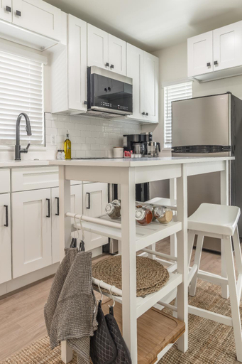 Others 4, Luxury Tiny Home 2 Miles from Downtown Orlando, Orange