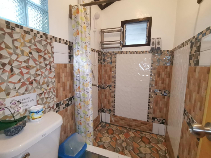 Others 2, LADY GHAGHA ROOM RENTALs, San Vicente