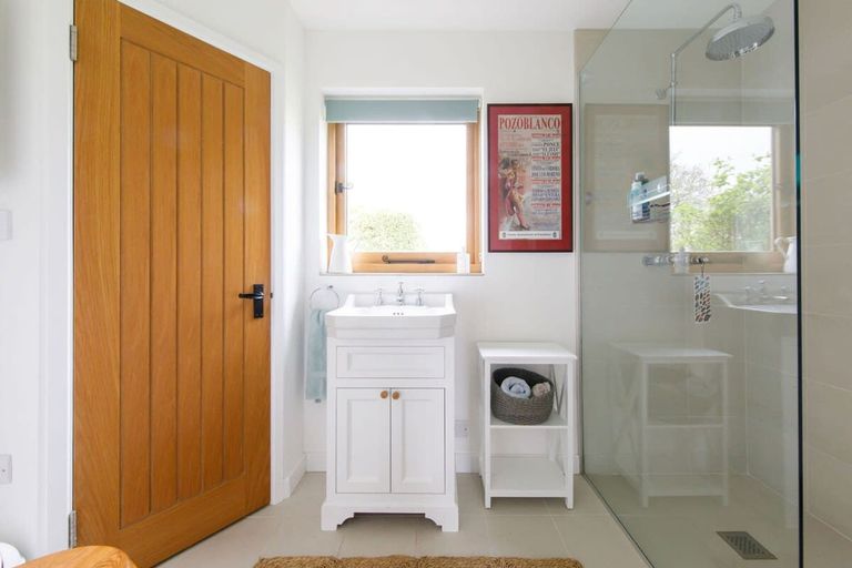 Bathroom 3, Impressive Country Estate Sleeps 17, West Sussex