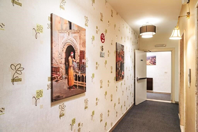 Others 5, lancaster hotel apartments-Gardens, Wadi Essier