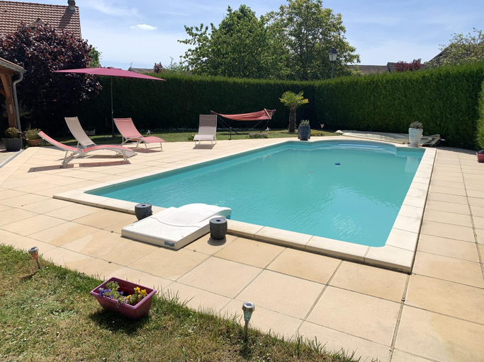 View 2, Villa elegante a Omerville avec piscine privee, Val-d'Oise