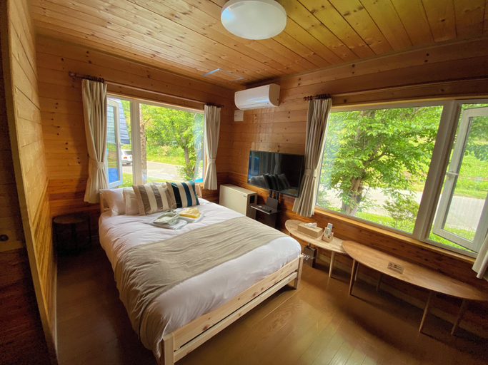 Bedroom 2, Biei san-ai-no-oka Villa Shion, Biei