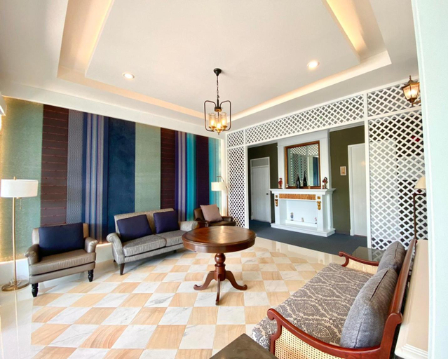 Public Area 2, The Boone Resort, San Kamphaeng