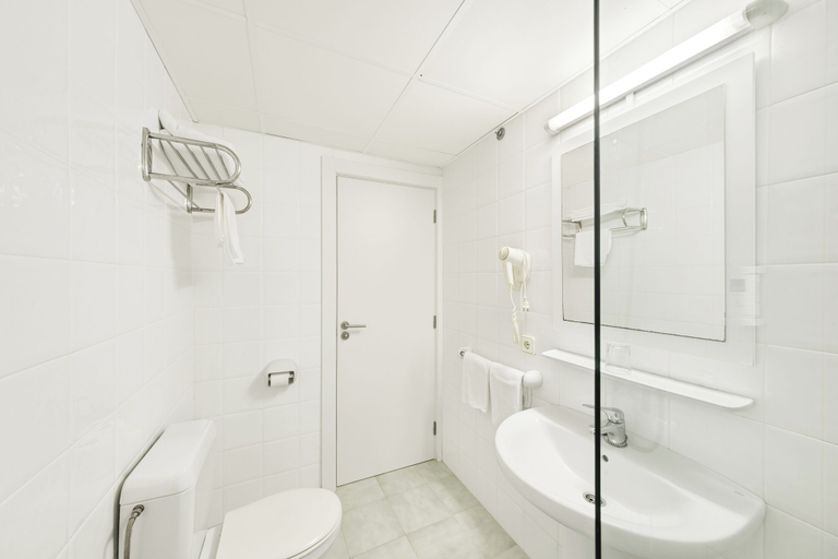 Bathroom 5, Vista Club Apartamentos, Baleares