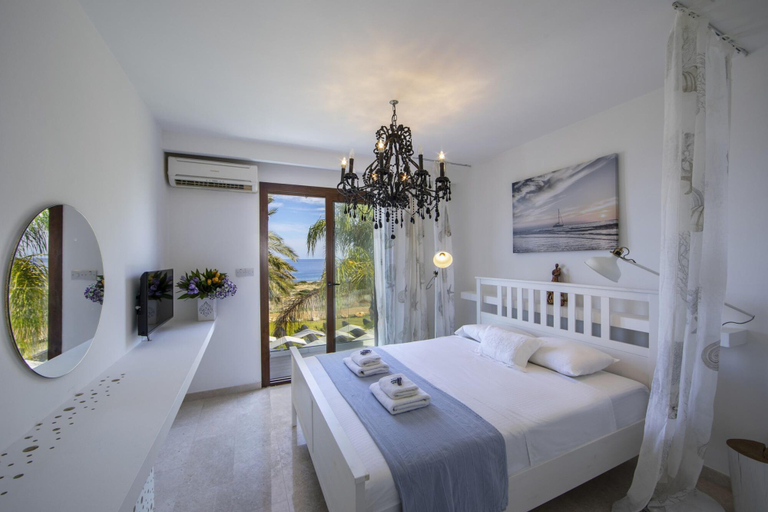 Others 5, El Greco Seafront Villa