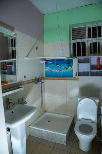 Bathroom 3, The Vibrant Loadge, Gasabo
