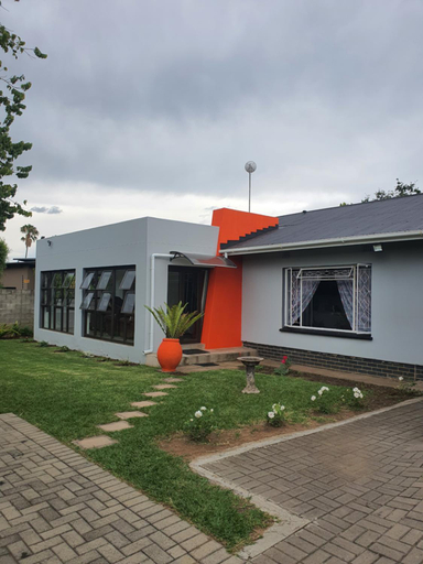 Others 3, The Noble Dew Guest House, Amajuba