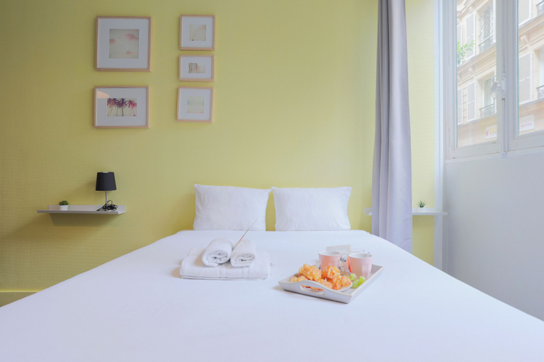 Bedroom 4, WS Opéra-Folies Bergères, Paris