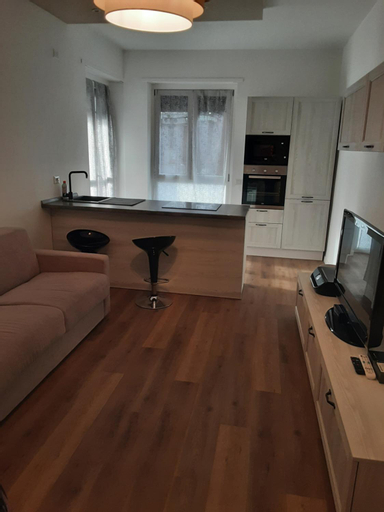 Others 4, Appartamento Perla, Milano
