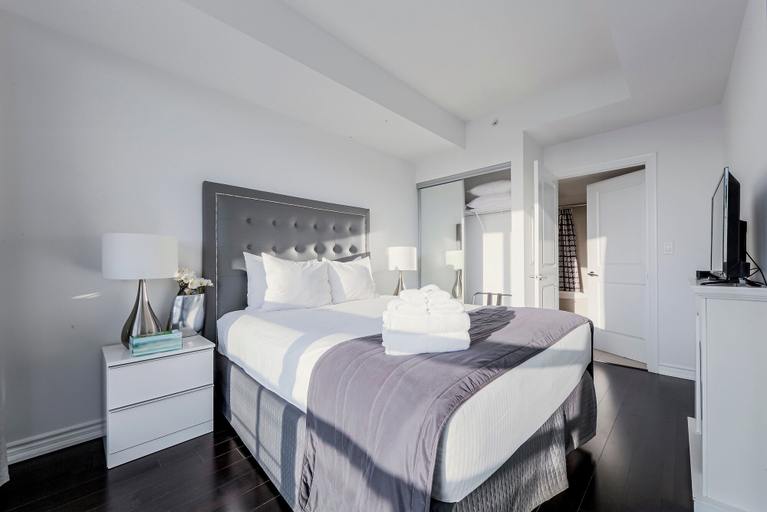 Bedroom 4, Altitude Suites on Yonge, Toronto