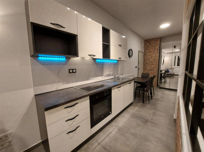 4, Apartments Square, Zagreb