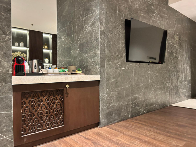 Others 5, Tajreed suites, Riyadh