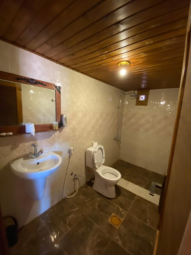 Bathroom 3, Rum Serena Camp, Quaira