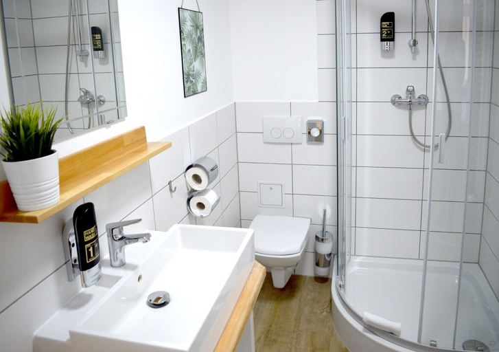 Bathroom 5, Hotel Post mit Klima, Heilbronn